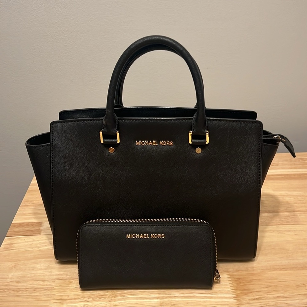 Michael Kors Tote and Wallet - Black